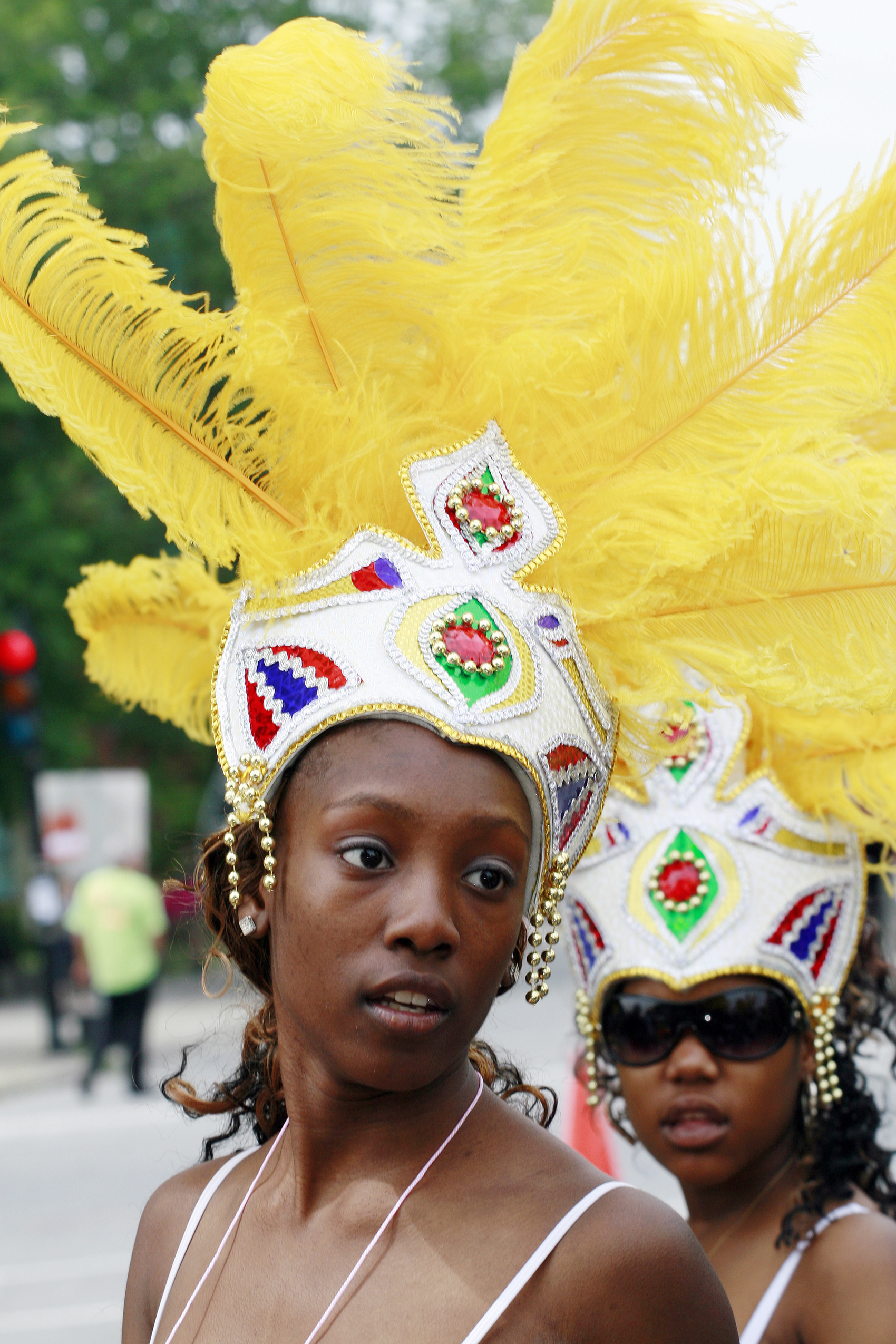 Behind the scenes of Carifiesta / Derrière les coulisses du défilé Carifiesta de Montréal