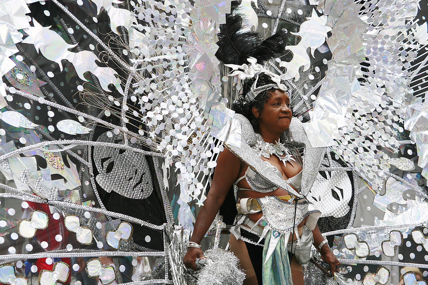 Behind the scenes of Carifiesta / Derrière les coulisses du défilé Carifiesta de Montréal